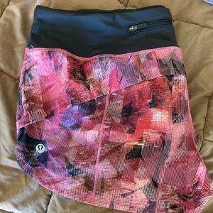 Lululemon size 10
